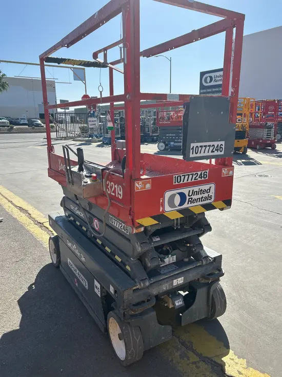 2018 Skyjack SJIII3219 Scissor Lift