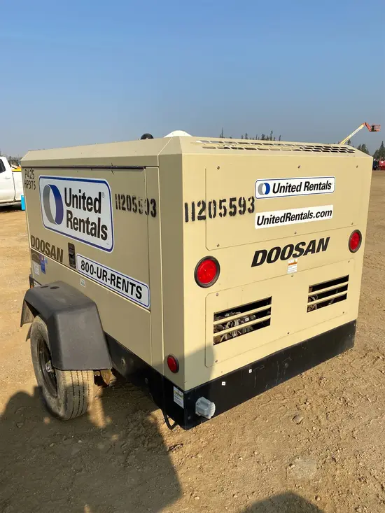 2021 Doosan P425/HP375WCUT4 Air Compressor