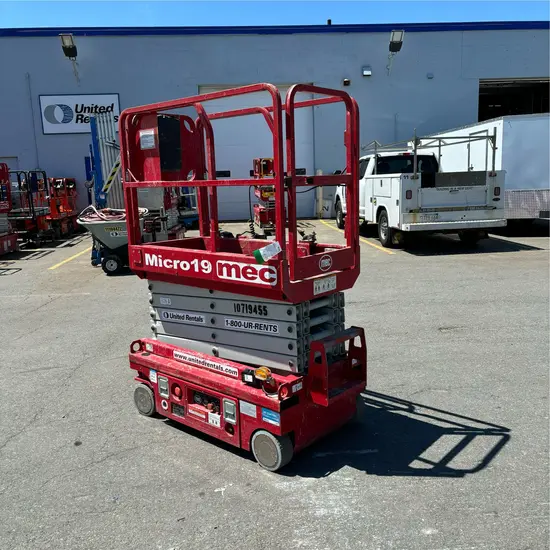 2018 MEC MICRO 19 Scissor Lift