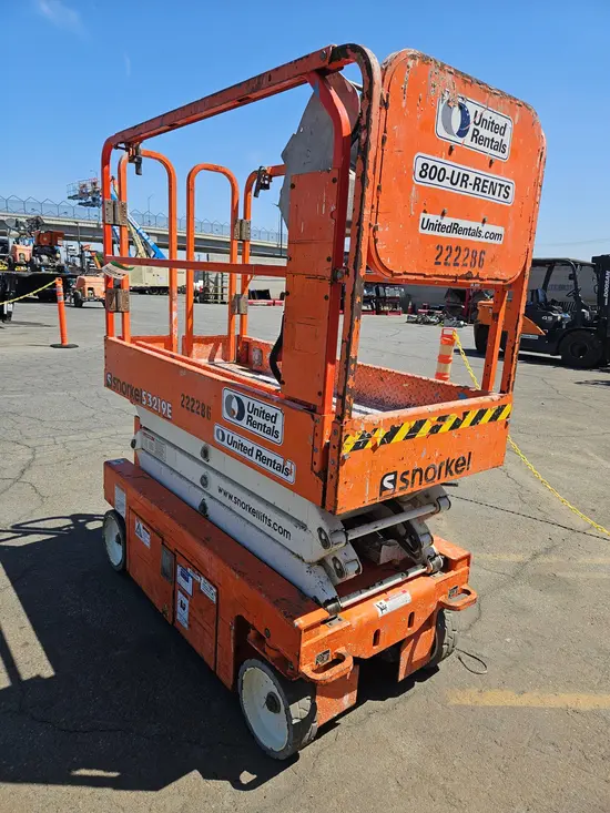 2019 Snorkel S3219E Scissor Lift