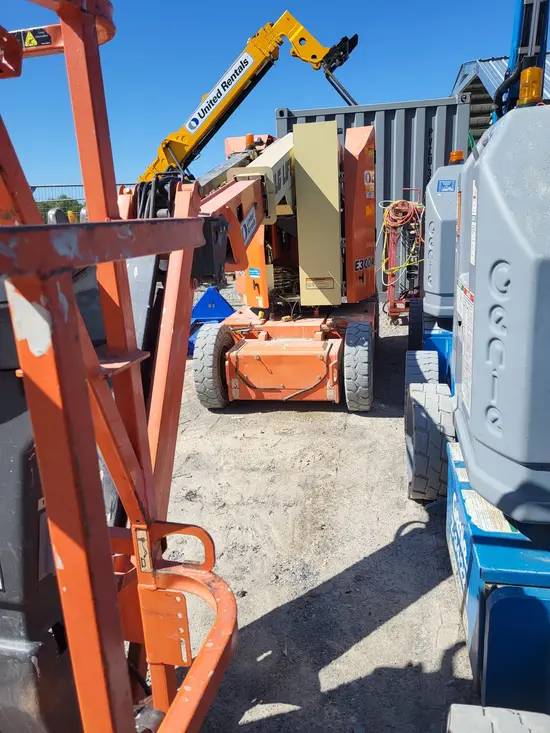 2017 JLG E300AJP Articulating Boom Lift