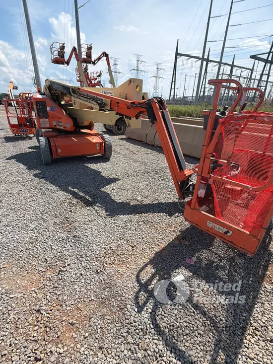 2017 JLG E450AJ Articulating Boom Lift