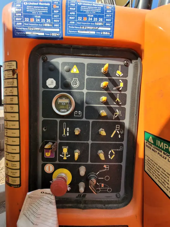 2016 JLG E400AJPN Articulating Boom Lift