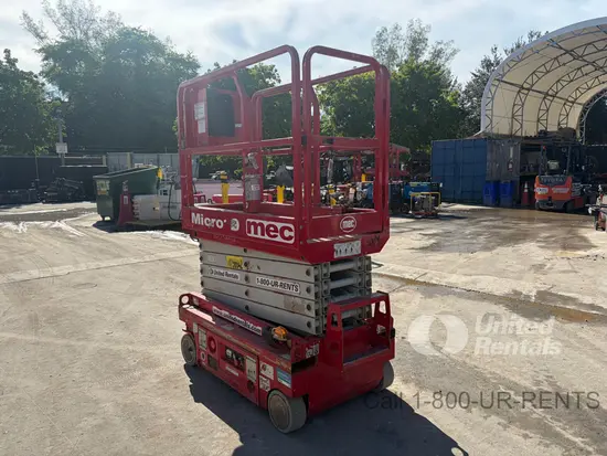 2018 MEC MICRO 19 Scissor Lift