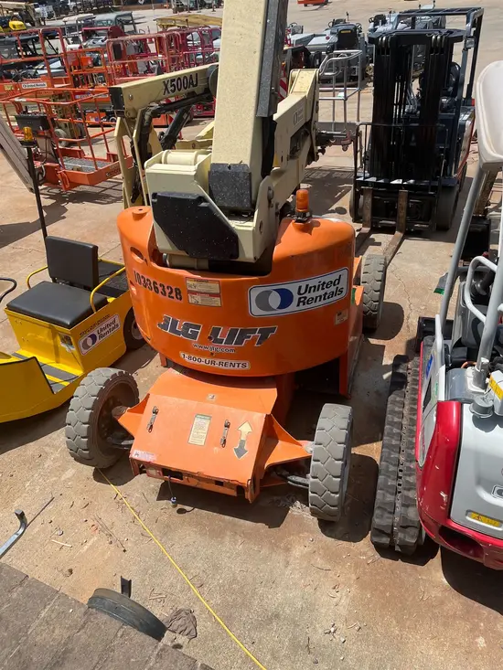 2015 JLG E450AJ Articulating Boom Lift