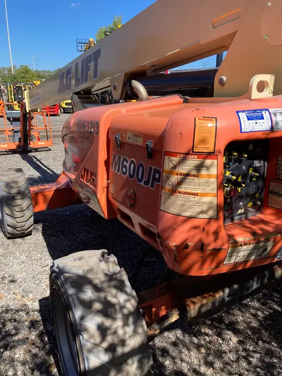 2013 JLG M600JP Boom Lift