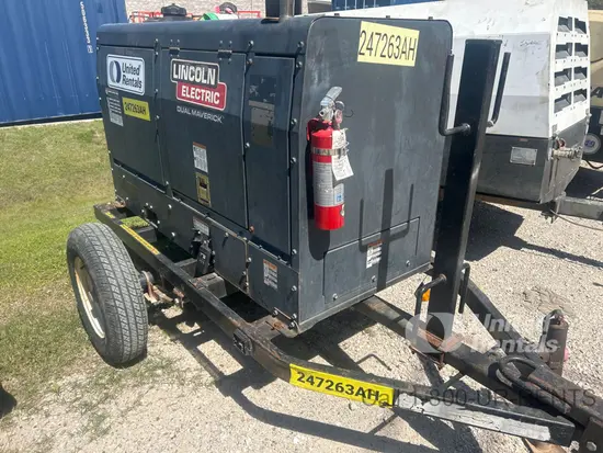 2020 Lincoln Electric DUAL MAVERICK Welder