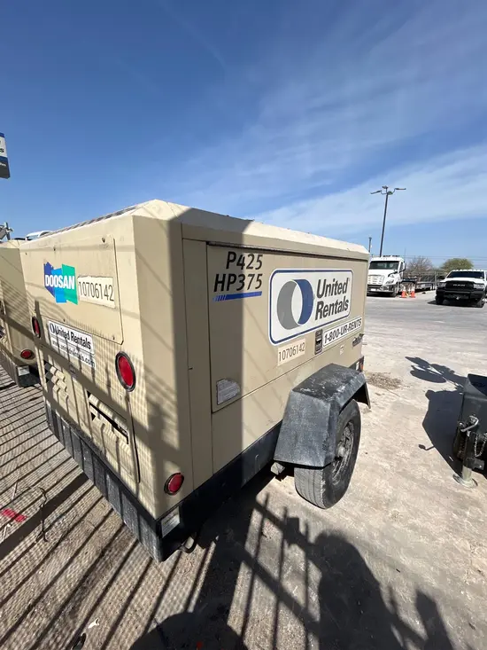 2018 Doosan P425/HP375WCUT4 Air Compressor