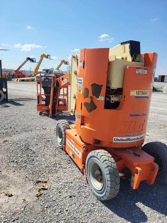 2018 JLG E300AJP Articulating Boom Lift