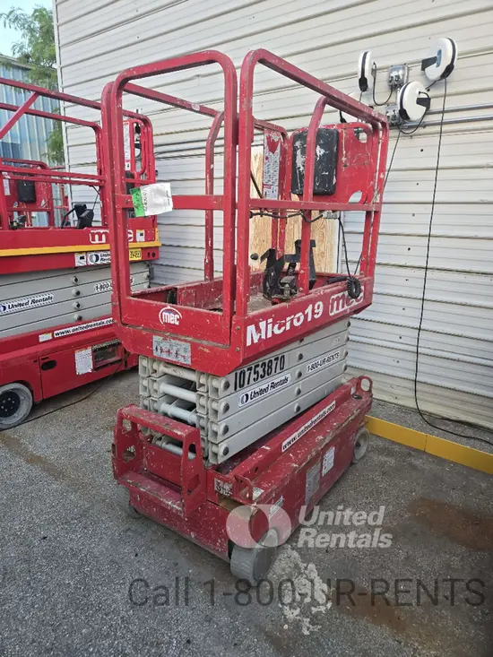 2018 MEC MICRO 19 Scissor Lift