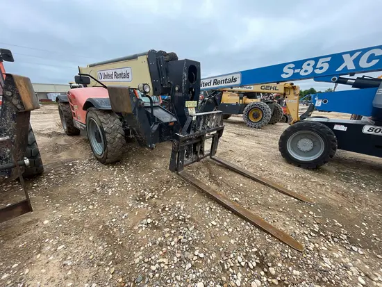 2019 JLG 1055 Forklift