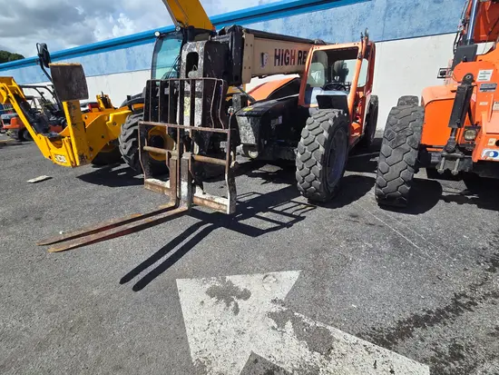 2018 JLG 742 Forklift
