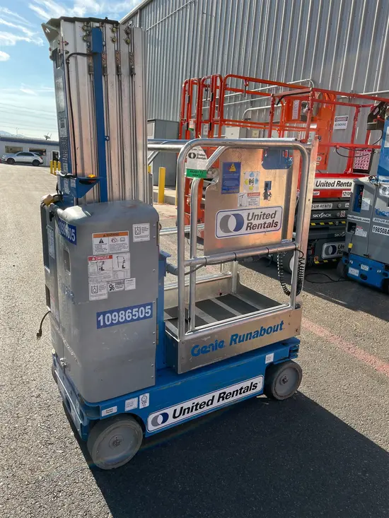 2019 Genie GR-20 Self-Propelled One-Person Lift