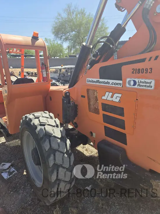 2019 SKYTRAK 8042 Forklift