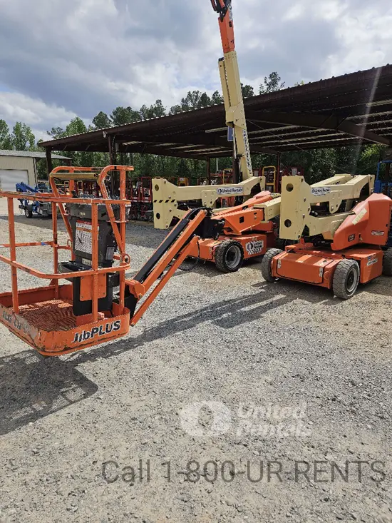 2018 JLG E400AJPN Articulating Boom Lift