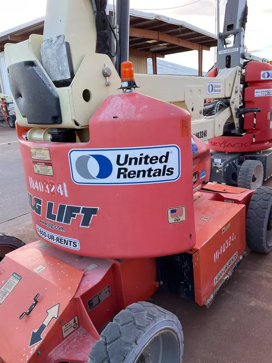 2015 JLG E450AJ Articulating Boom Lift