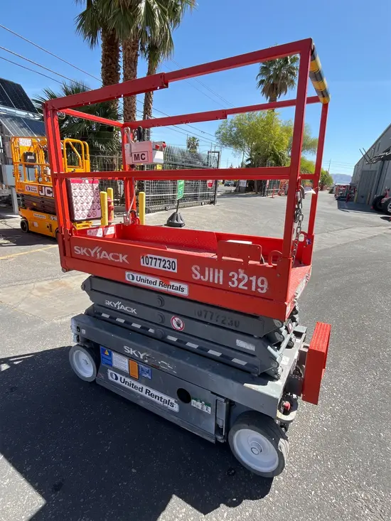 2018 Skyjack SJIII3219 Scissor Lift
