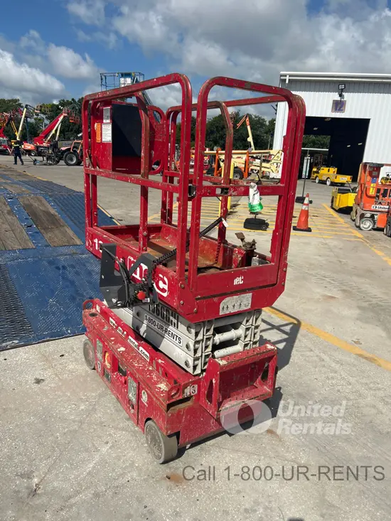 2017 MEC 1330SE Scissor Lift