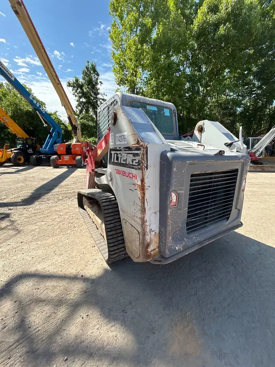 2022 Takeuchi TL12R2-CR Track Loader