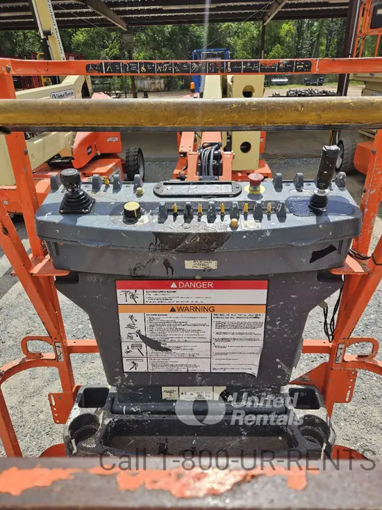 2018 JLG E400AJPN Articulating Boom Lift