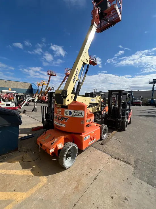 2012 JLG E400AJPN Articulating Boom Lift