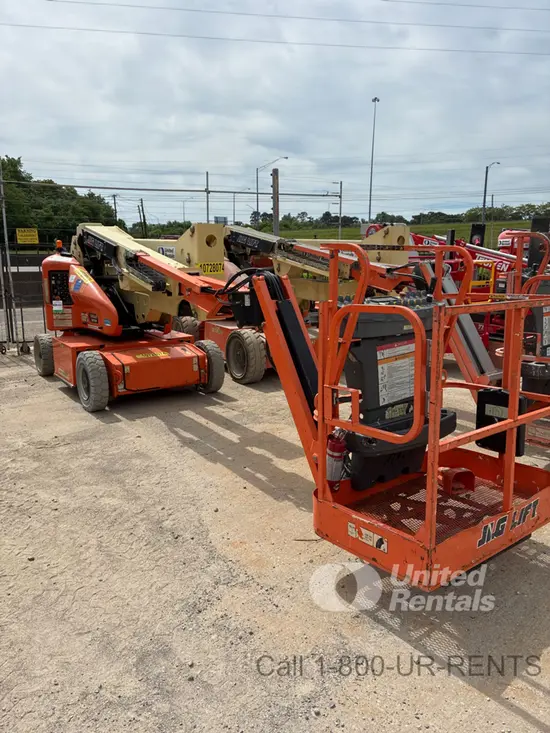 2018 JLG E400AJPN Articulating Boom Lift