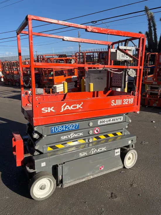 2018 Skyjack SJIII3219 Scissor Lift