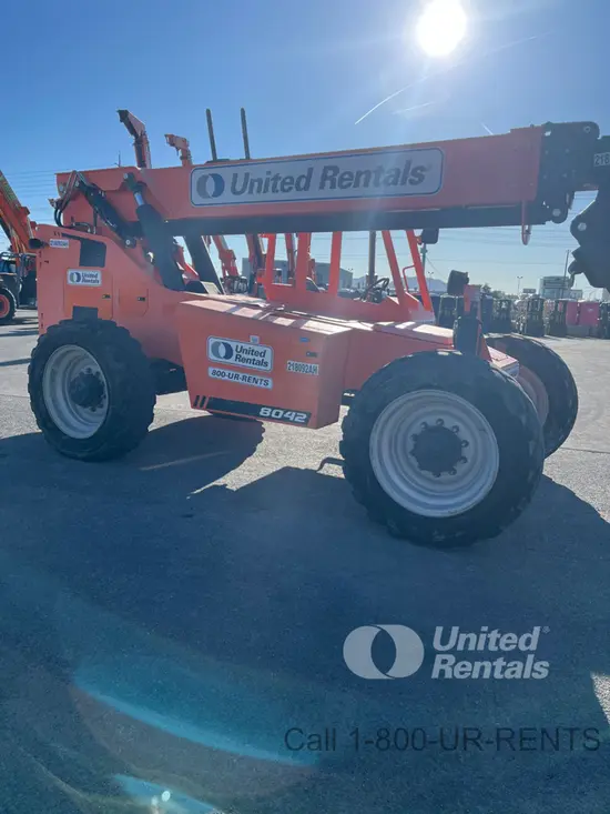 2019 SKYTRAK 8042 Forklift