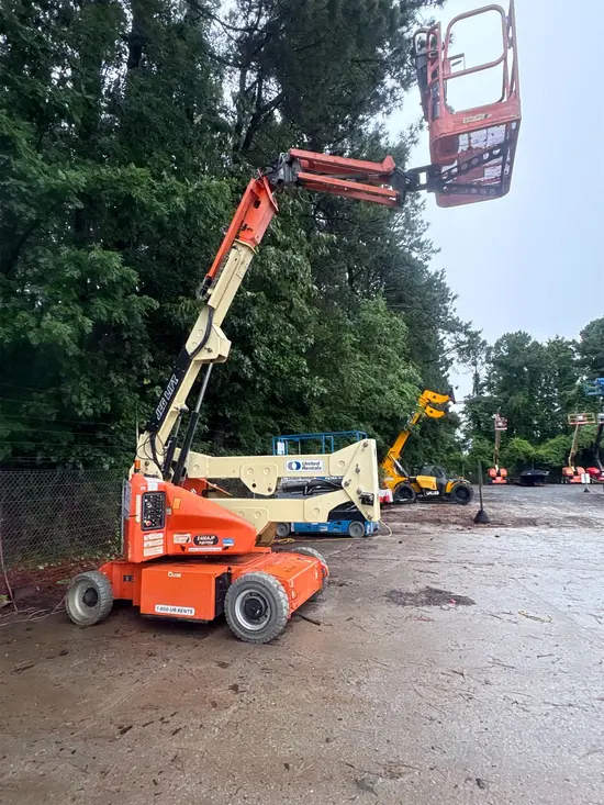 2015 JLG E400AJPN Articulating Boom Lift