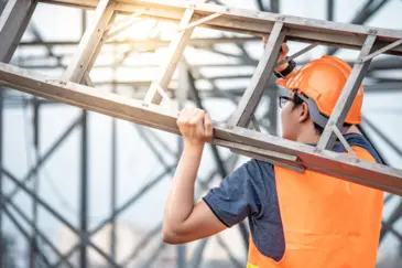 Ladder Safety (Spanish)