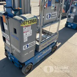 2018 Genie GR-20 Self-Propelled One-Person Lift