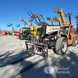2016 JLG 642 Forklift