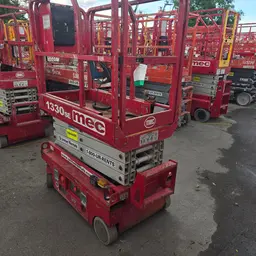 2017 MEC 1330SE Scissor Lift