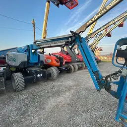 2017 Genie Z-60/37FE Articulating Boom Lift