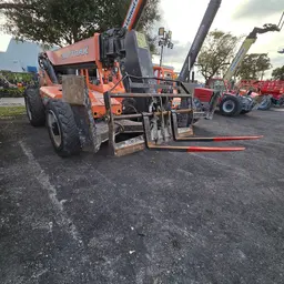2017 SKYTRAK 10054 Forklift