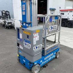 2018 Genie GR-20 Self-Propelled One-Person Lift