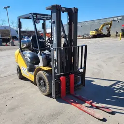 2019 Komatsu FG25T-16 Warehouse Forklift