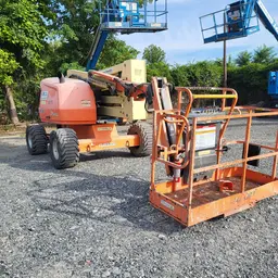 2017 JLG 450AJ Articulating Boom Lift