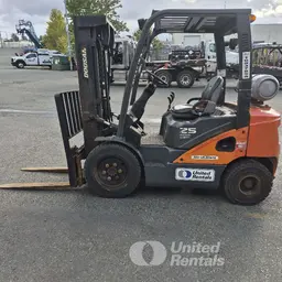2019 Doosan G25P-7DF Warehouse Forklift