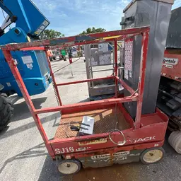 2018 Skyjack SJ16 Self-Propelled One-Person Lift