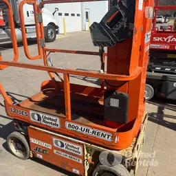 2019 JLG 1230ES Self-Propelled One-Person Lift