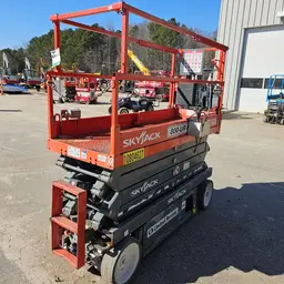 2018 Skyjack SJIII3226 Scissor Lift