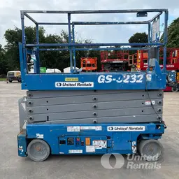 2017 Genie GS-3232 Scissor Lift
