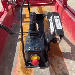 2018 MEC MICRO 19 Scissor Lift