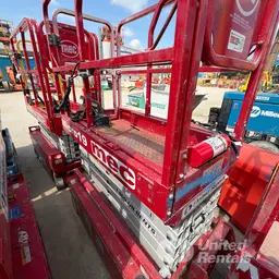 2018 MEC MICRO 19 Scissor Lift