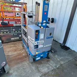 2018 Genie GR-20 Self-Propelled One-Person Lift