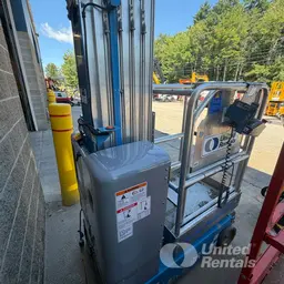2017 Genie GR-20 Self-Propelled One-Person Lift