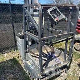 2017 JLG 20MVL Self-Propelled One-Person Lift