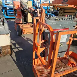 2013 JLG E300AJP Articulating Boom Lift