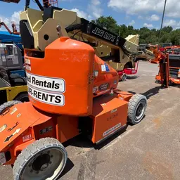 2017 JLG E400AJPN Articulating Boom Lift